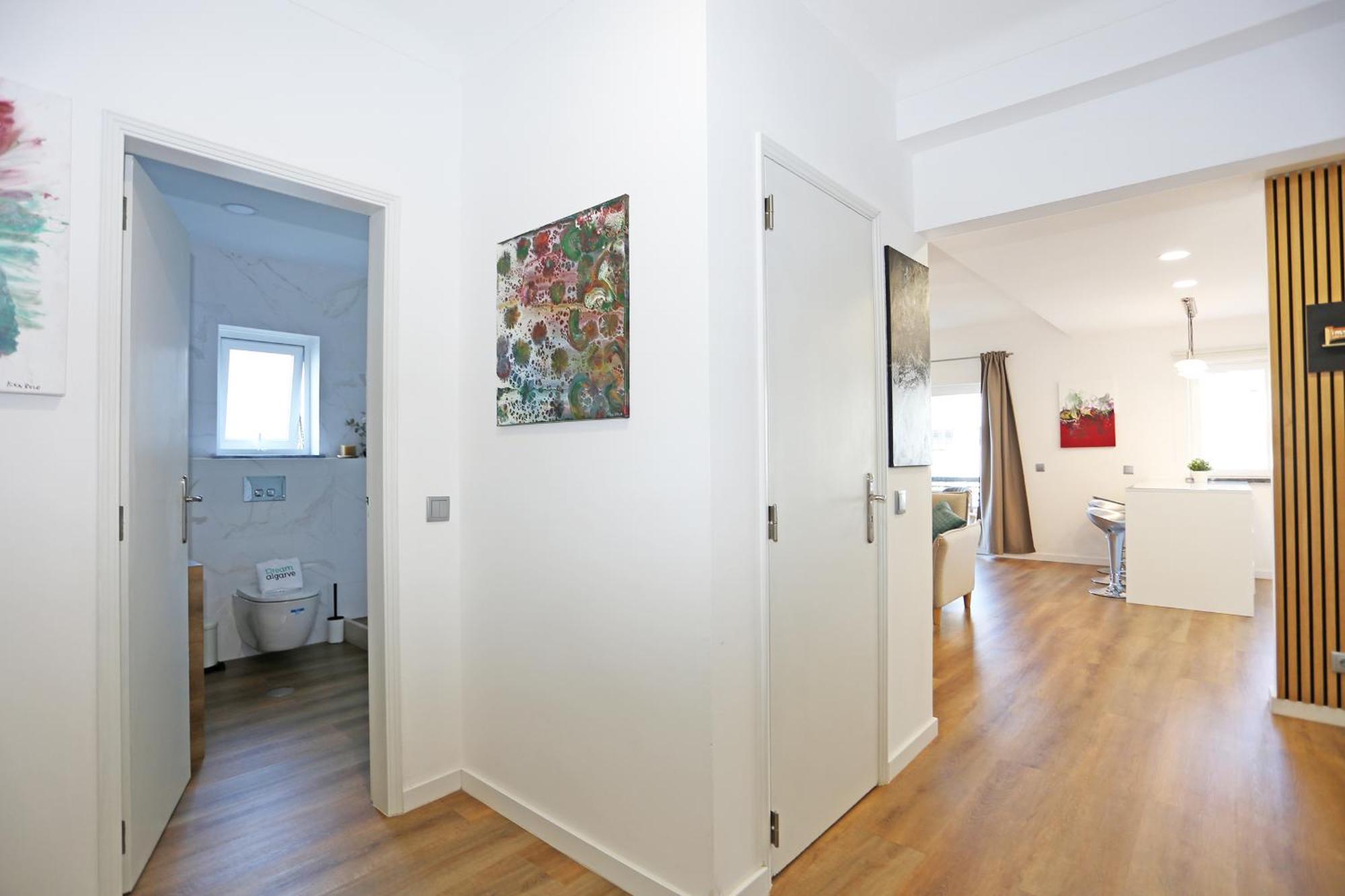 B61 - Carnation Sun Apartment